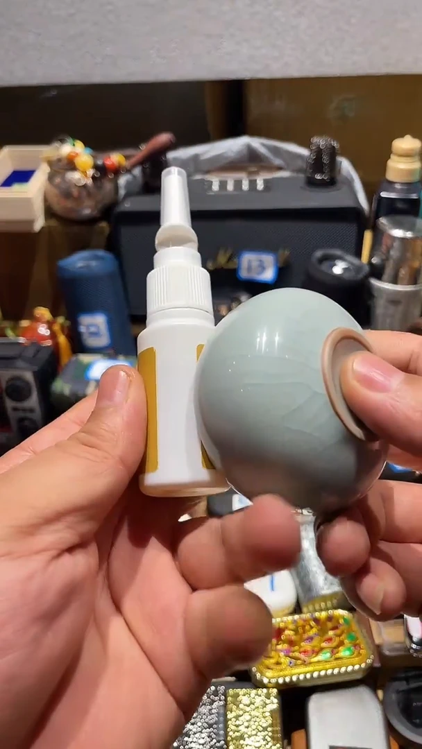 瓷片闪购商品 如图所示