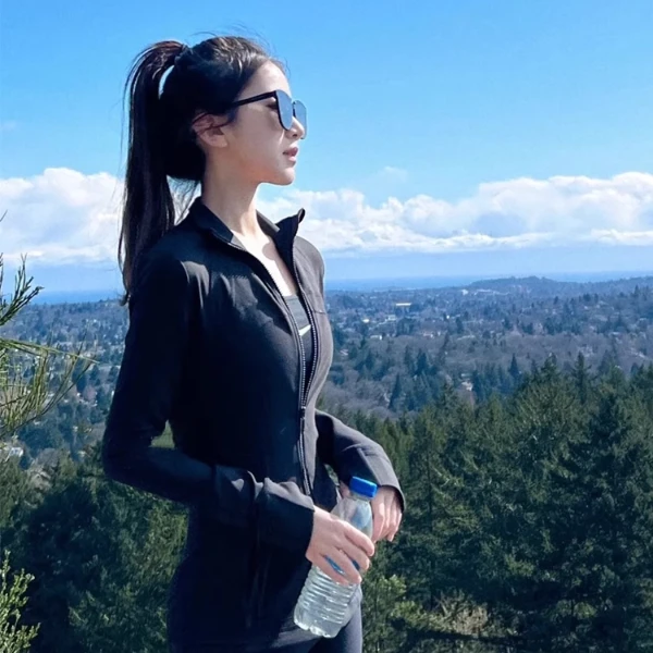 【优价】【运费补贴】黑色显瘦长袖冰丝修身防晒衣女薄款立领紧身外套