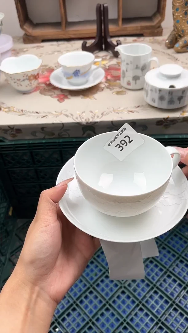 瓷片我***安R         392
