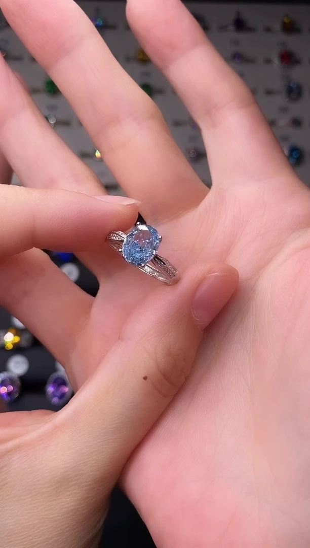 3克拉海蓝宝石（处理）欧美风戒指