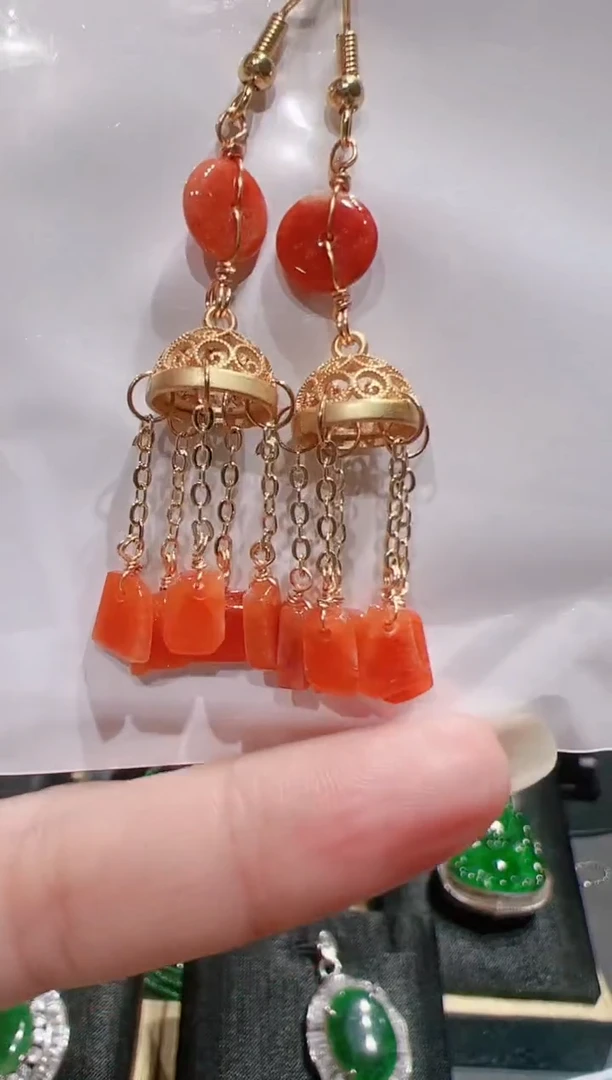 【闪购商品】翡翠耳饰未镶嵌202511853