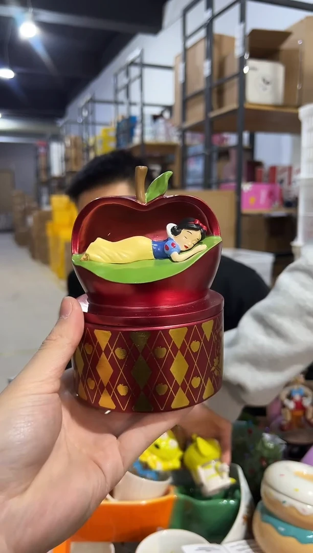 【闪购商品】杯原盒白雪公主苹果首饰盒