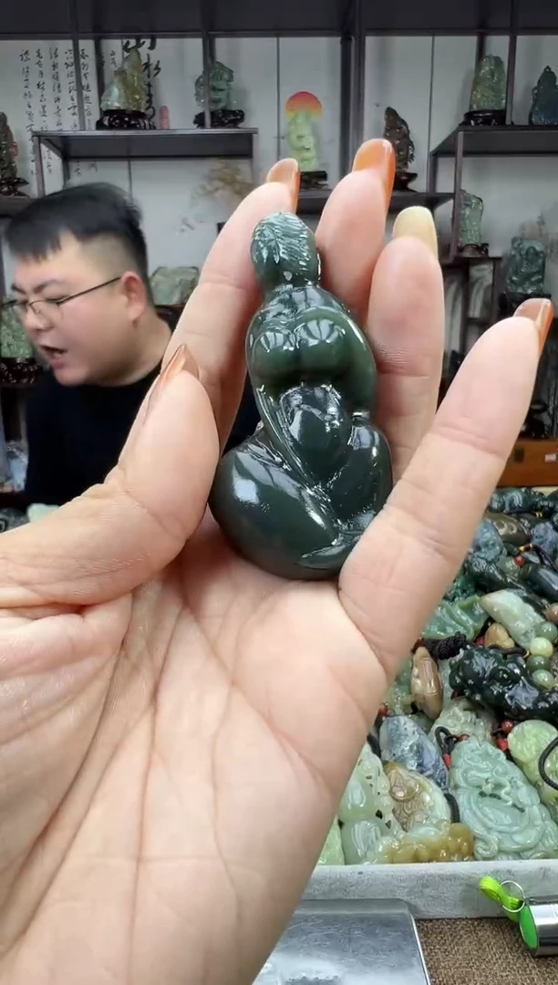 未镶嵌和田玉把件1