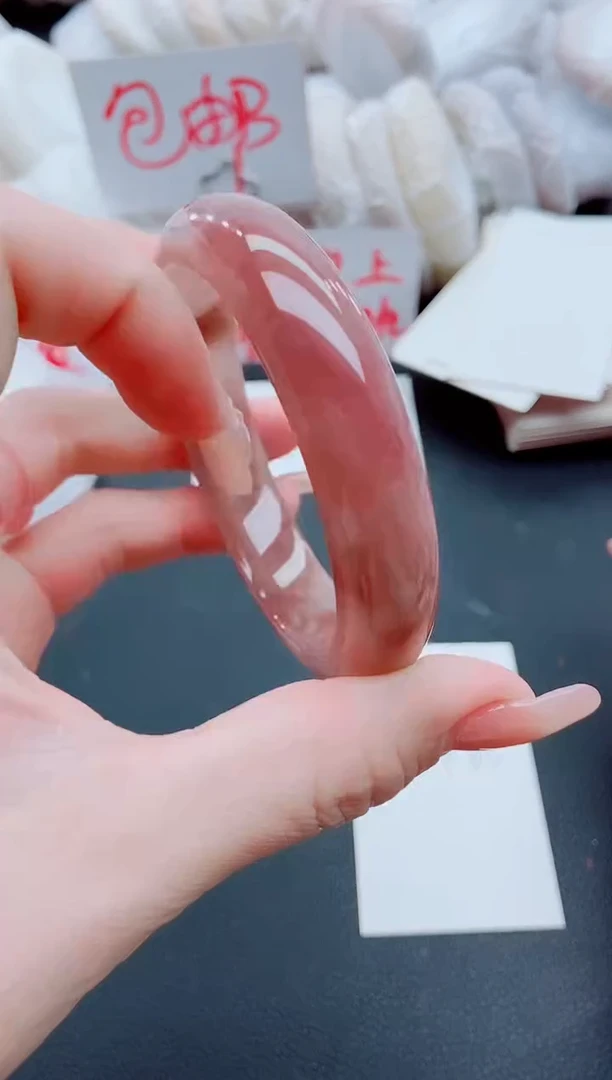 【闪购商品】石英质玉手镯未镶嵌H118