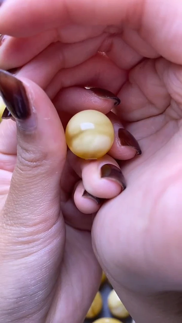 【闪购商品】琥珀裸石未镶嵌蜜蜡.21