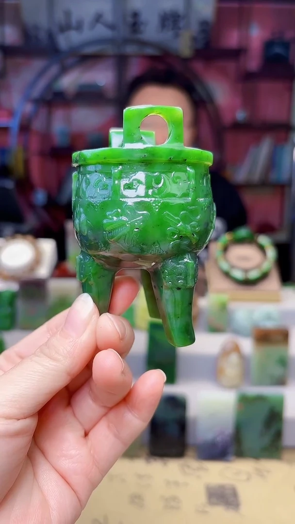 未镶嵌和田玉摆件126