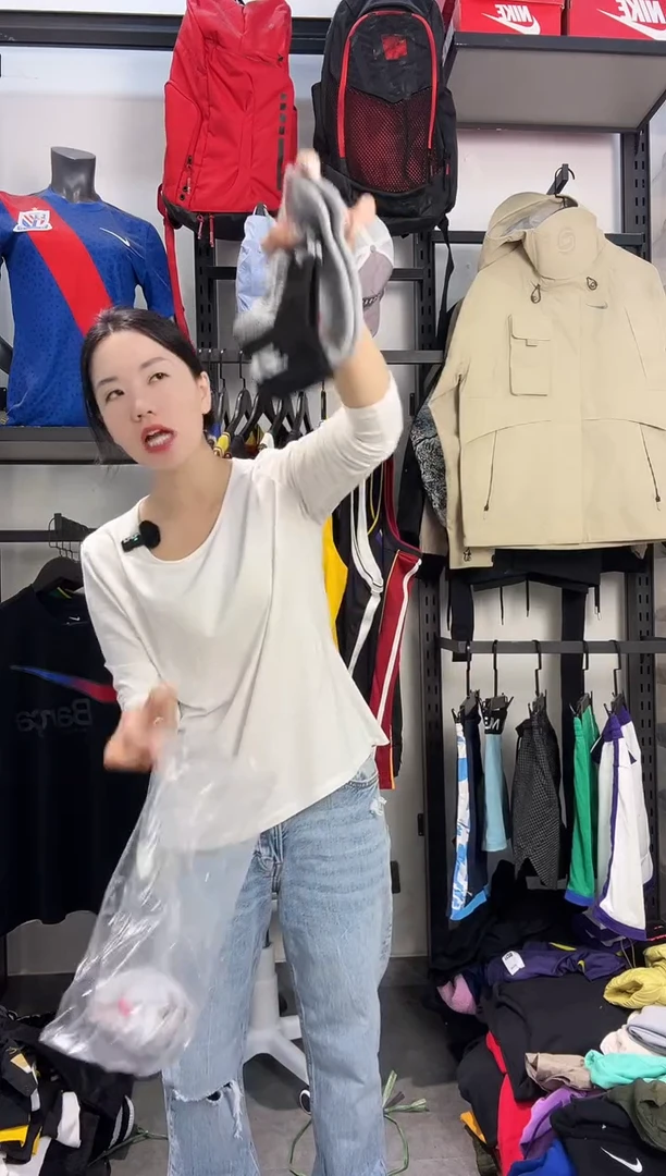 816编码 瑕疵款直播间过款为准 尺码4