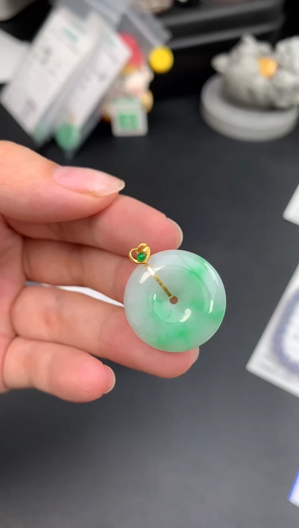 18K金镶嵌摆件翡翠48小时鉴赏期 退货不扣服务费