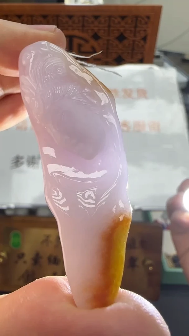 【闪购商品】翡翠挂件未镶嵌国雕谢林工（定制退货扣1000元）