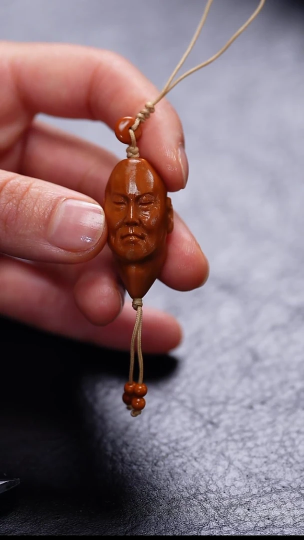 【闪购商品】橄榄核吊坠素核手串