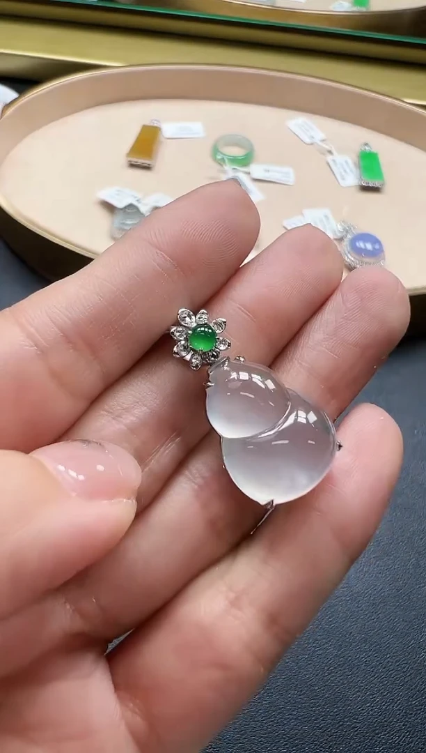 颈饰18K金镶嵌翡翠KGJH0909-024