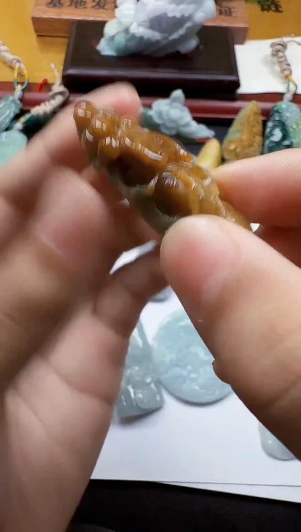 吊坠(不含链)未镶嵌翡翠1