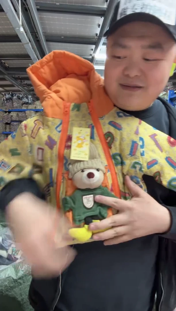 老****人女童外套256 110