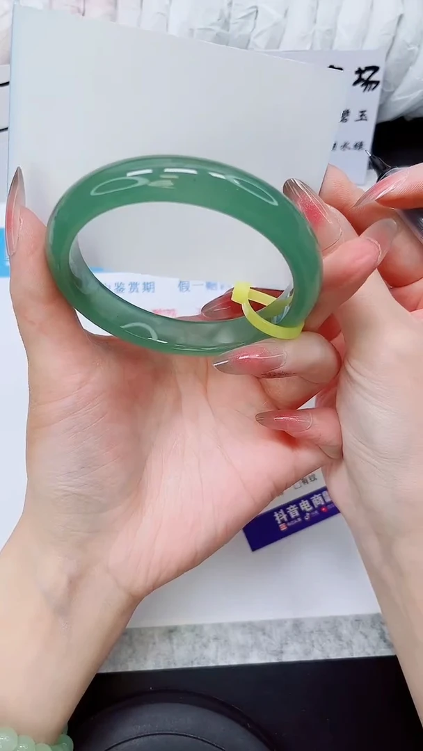 石英质玉手镯未镶嵌D101-62/63