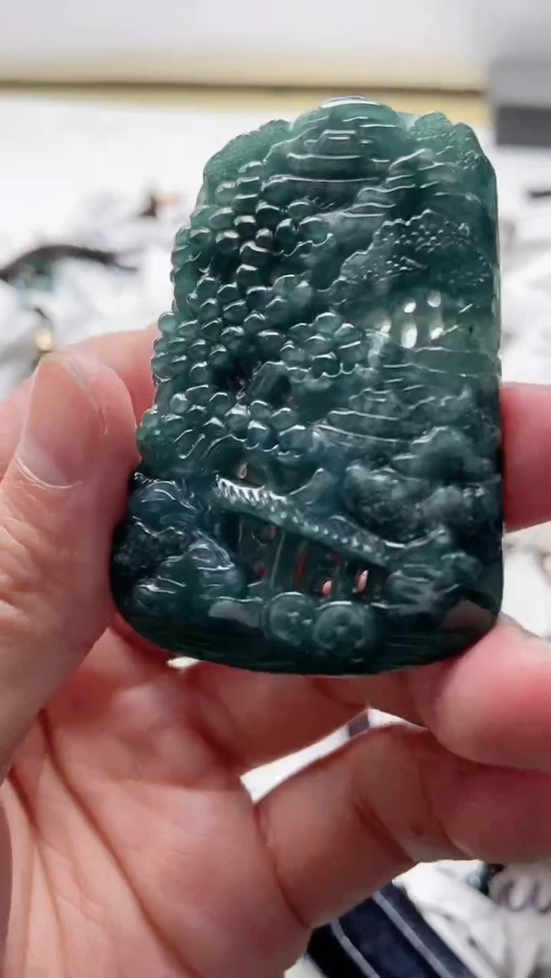 【闪购商品】翡翠颈饰未镶嵌8888888888