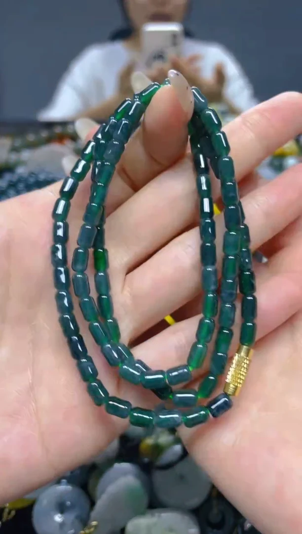 颈饰未镶嵌翡翠5MM/ B /翡翠A货，一件也是批发价