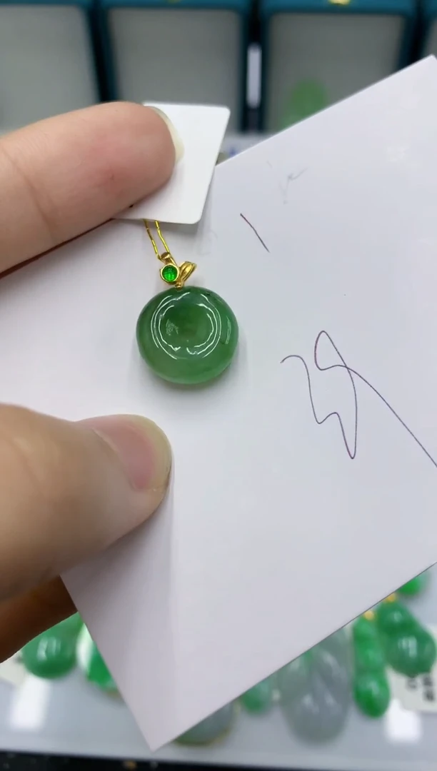 颈饰未镶嵌翡翠翡翠