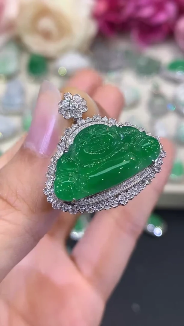 吊坠(不含链)18K金镶嵌翡翠B198