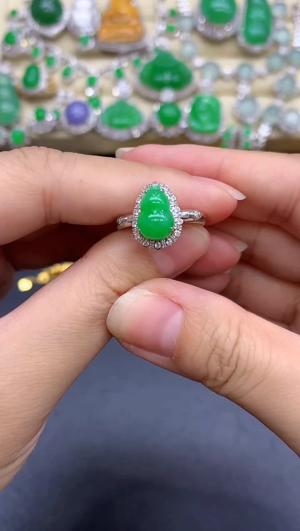 18K金镶嵌戒指翡翠154-中国好珍宝