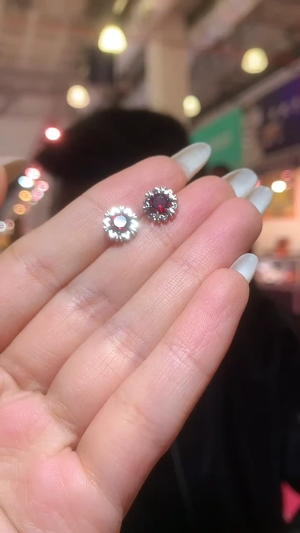 未镶嵌耳饰石榴石【宝石世家严选】