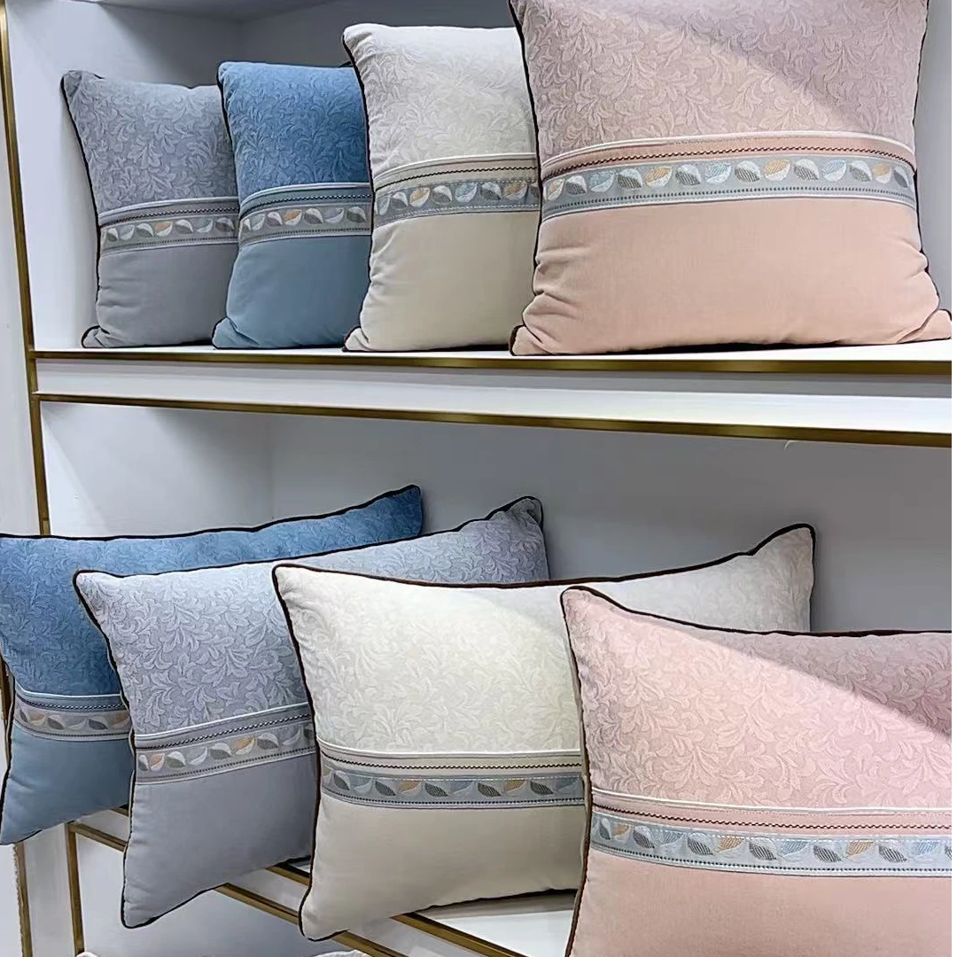 新款（浮雕花-正方形）客厅用沙发抱枕靠枕 车枕！