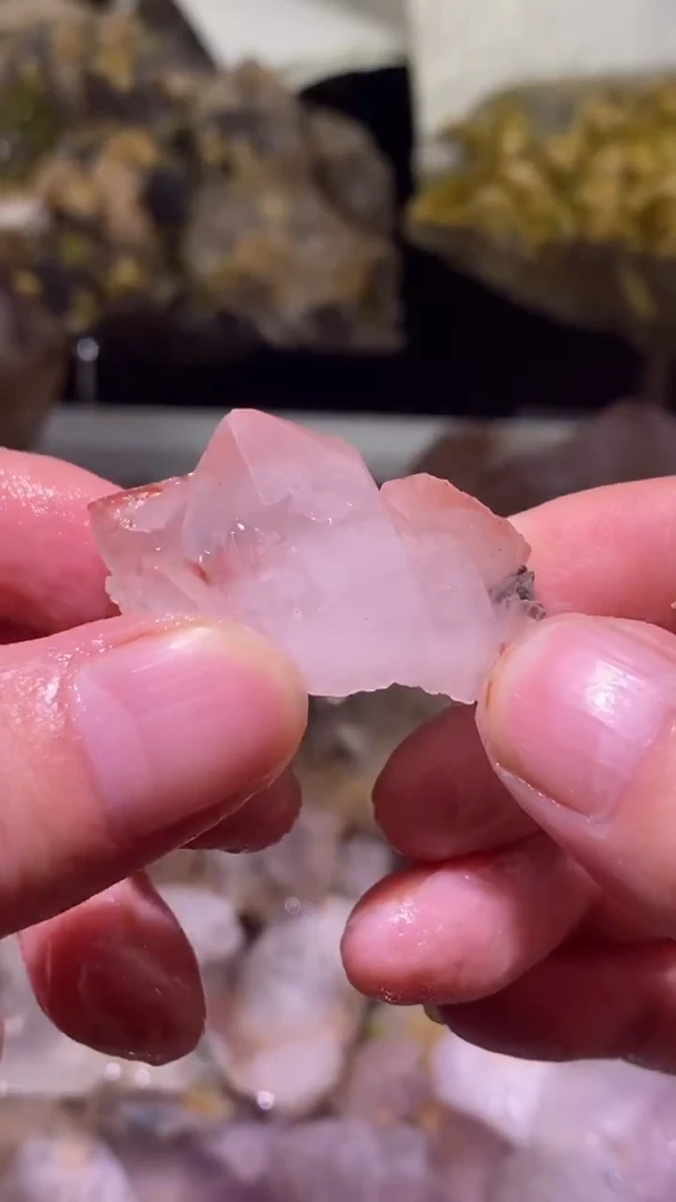 未镶嵌珠宝半成品水晶32号粉色城堡四川超七花园水晶