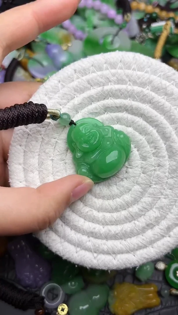 颈饰未镶嵌翡翠缅甸翡翠吊坠