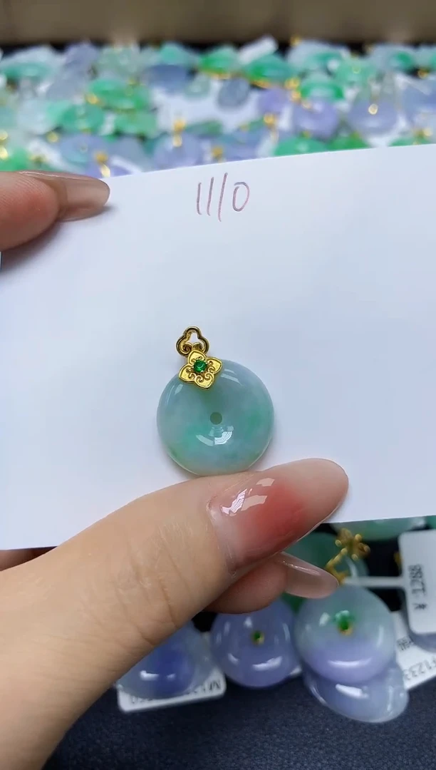 翡翠未镶嵌颈饰 天然缅甸翡翠A货