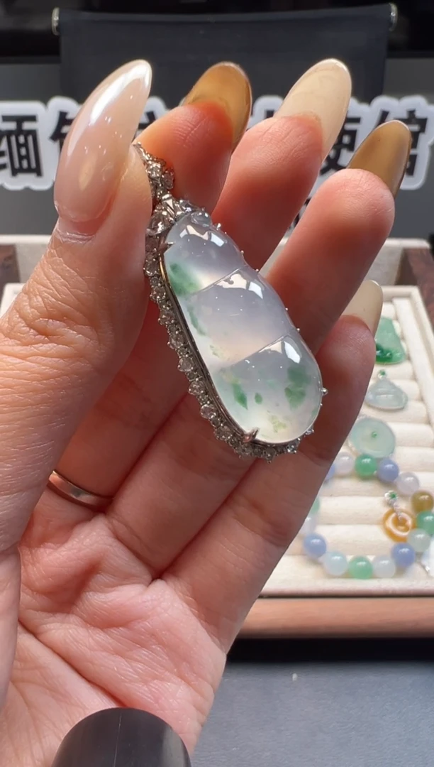 吊坠(不含链)18K金镶嵌翡翠 缅甸珠宝严选