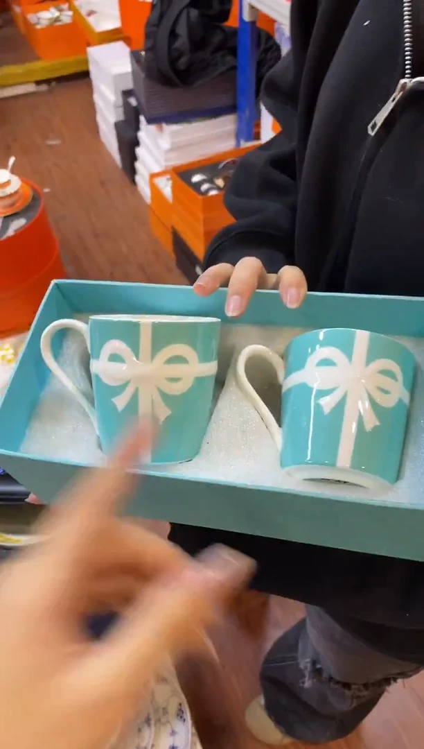 杯鸿辉家品牌瓷器，京东包邮！