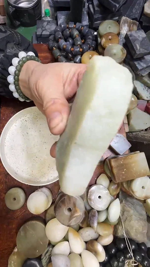 未镶嵌和田玉珠宝半成品1