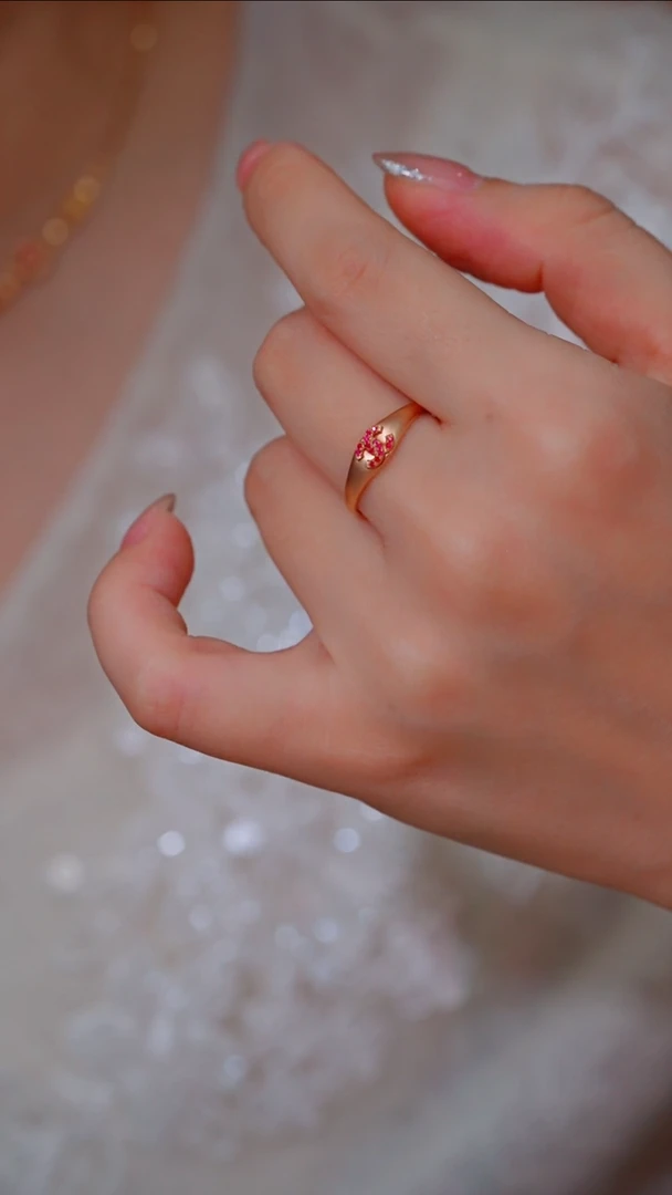 【闪购商品】红宝石戒指18K金镶嵌多样性发@@U9797