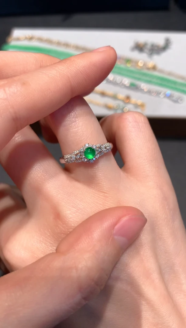 【闪购商品】翡翠戒指18K金镶嵌A103-6500