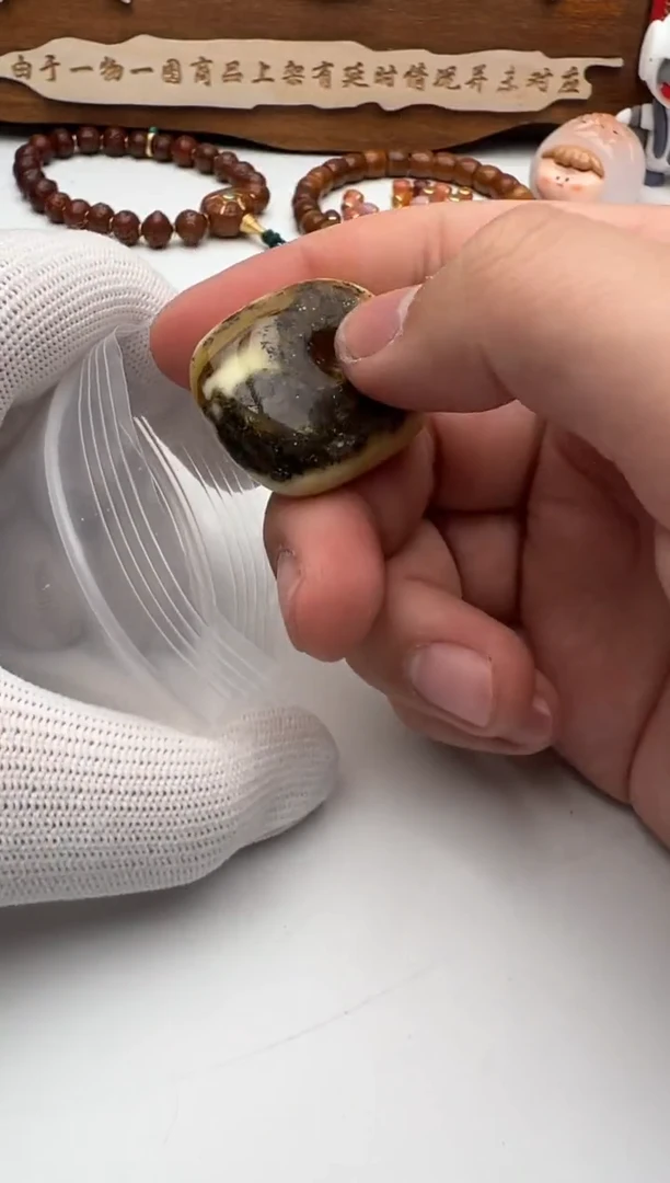 【闪购商品】蜜蜡吊坠(不含链)未镶嵌蜜蜡吊坠