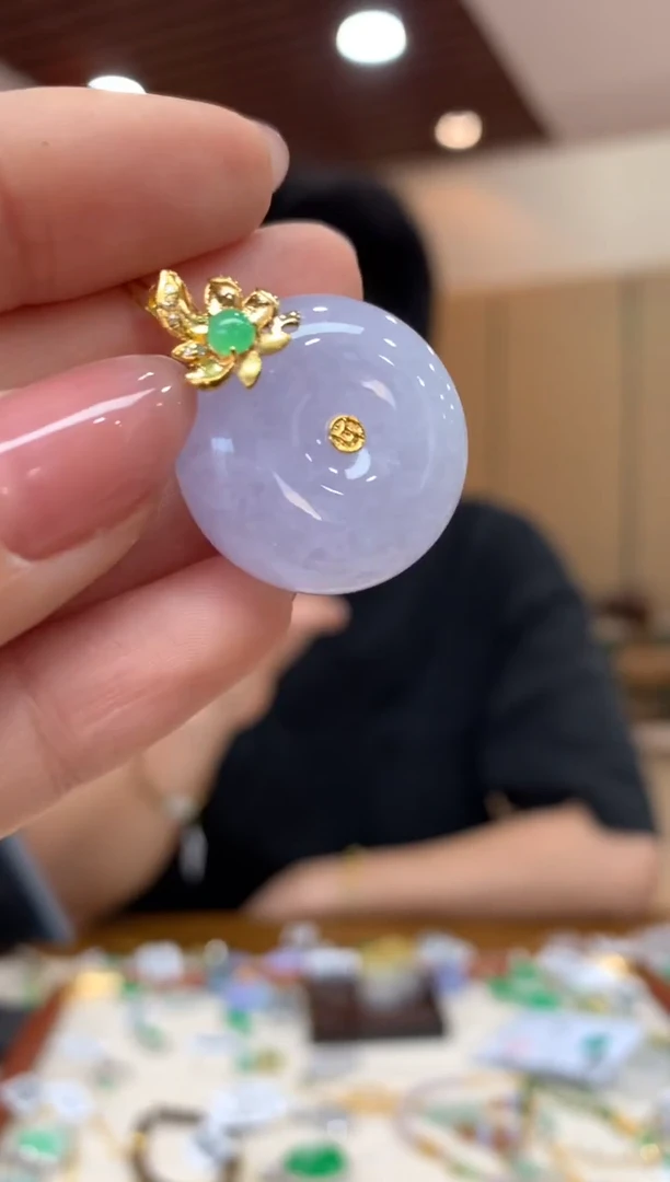 吊坠(不含链)18K金镶嵌翡翠平安扣