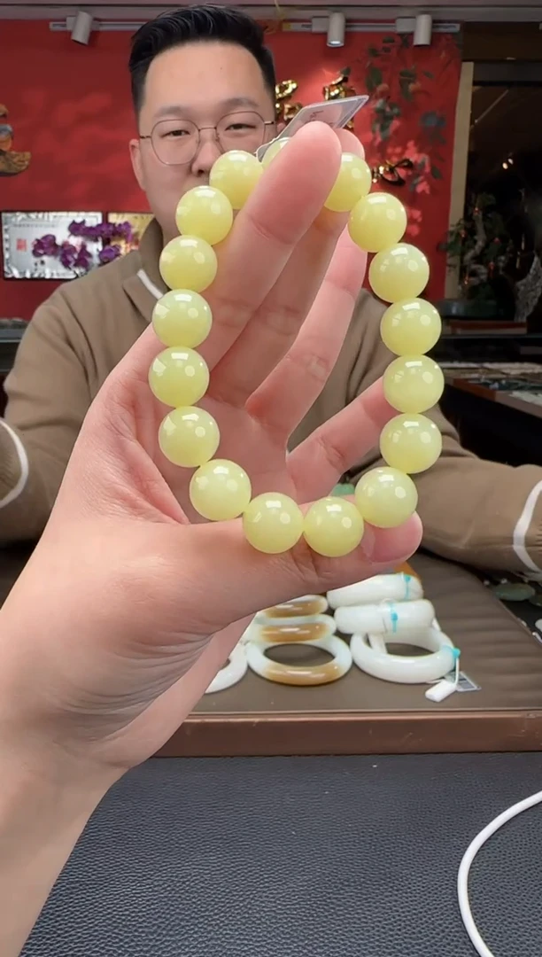 【闪购商品】和田玉手串未镶嵌黄口单圈手串