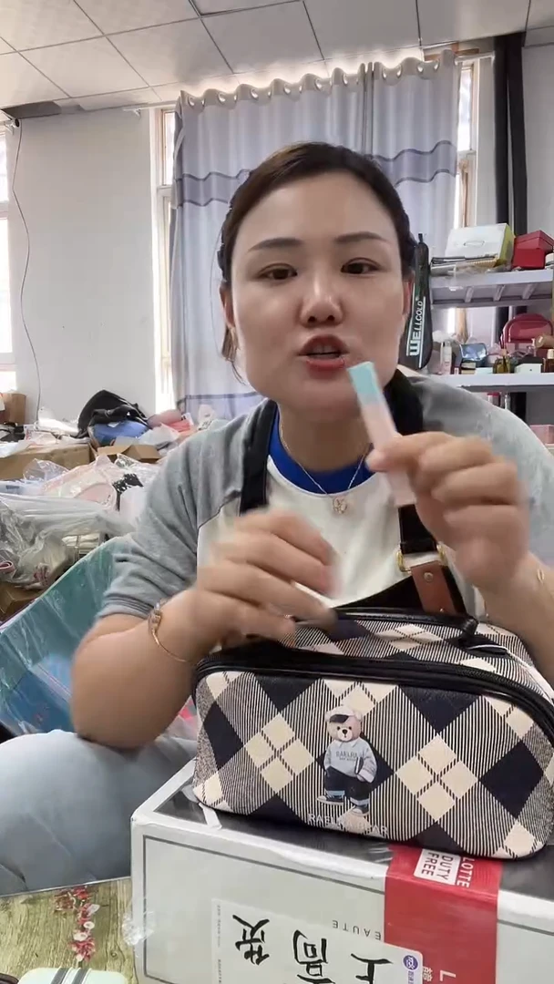 牦牛剖层皮革琪老板女包1号店超好看发图片款渐变口红