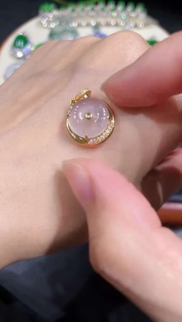 吊坠(不含链)18K金镶嵌翡翠平安扣