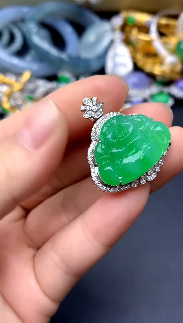 颈饰18K金镶嵌翡翠714-中国好珍宝