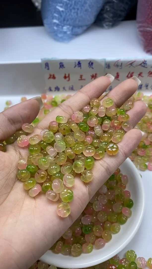 玛瑙/玉髓颈饰未镶嵌w2868水蜜桃五瓣花8mm*10颗