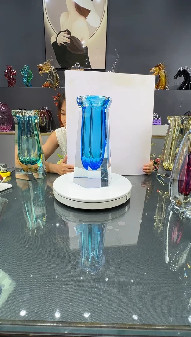 琉璃交***在水晶琉璃花瓶1个