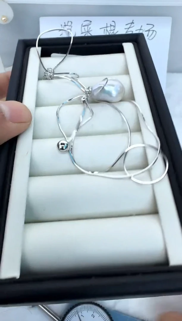 【闪购商品】淡水珍珠颈饰银S925镶嵌项链