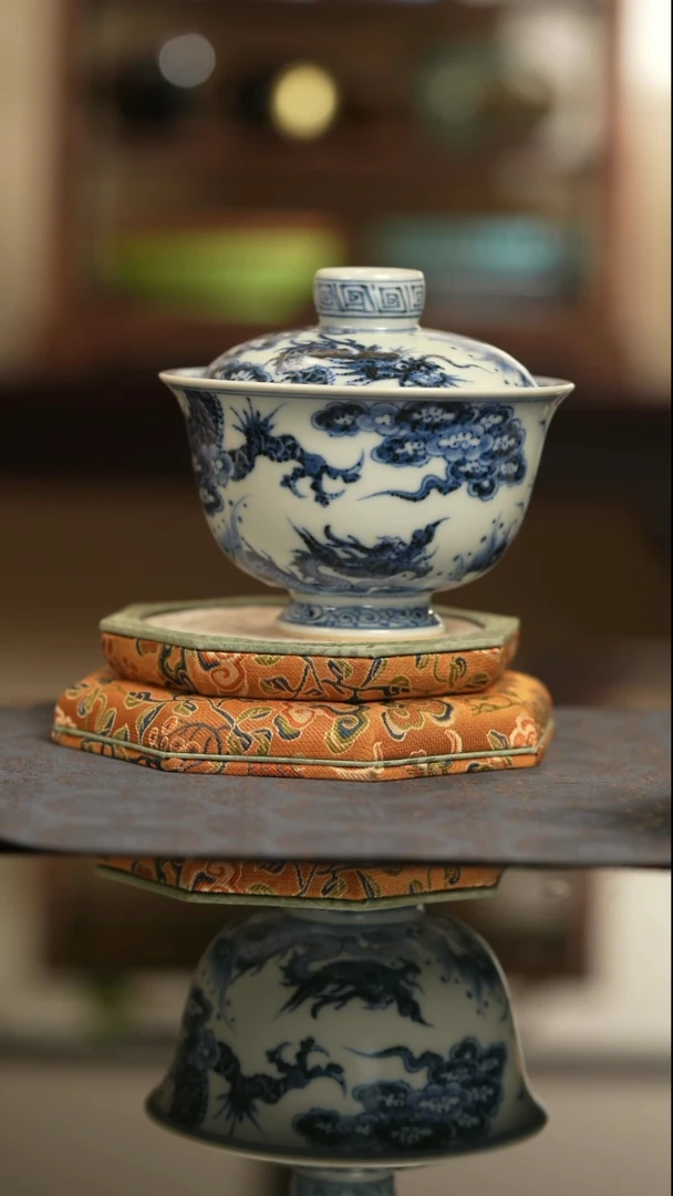 【闪购商品】明续幽蓝苍龙教子盖碗大