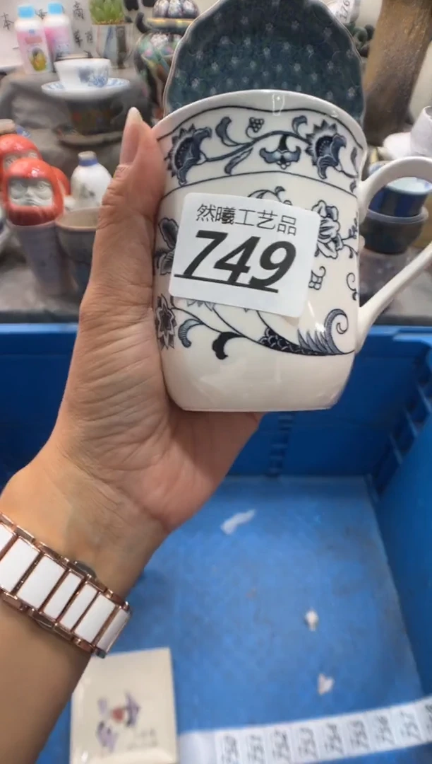 瓷片忘749