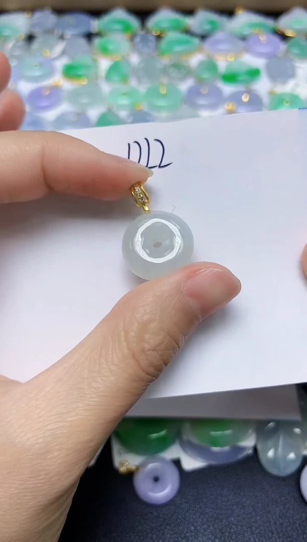 翡翠未镶嵌颈饰 天然缅甸翡翠A货