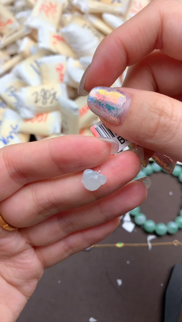 翡翠挂件未镶嵌 一