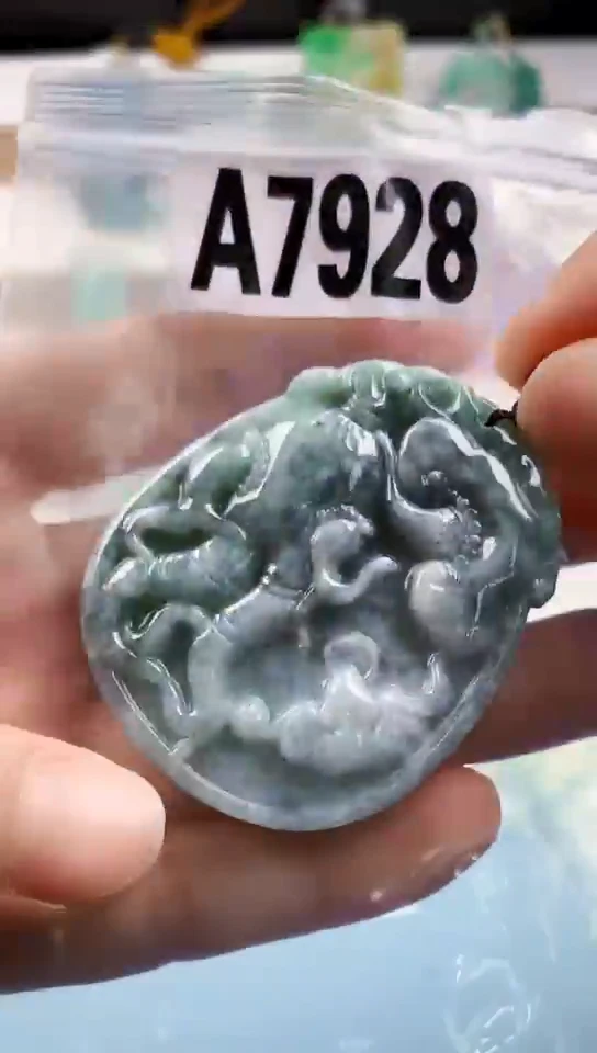 翡翠未镶嵌颈饰天然翡翠吊坠挂件