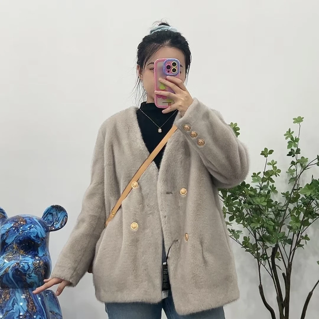 纯色V领气质加厚秋冬保暖时尚女士轻奢短外套PL01