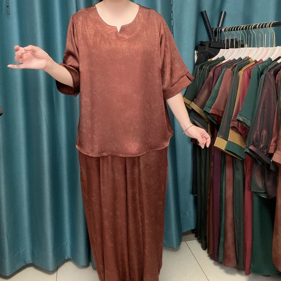 女士宽松阔太太2025夏季新款时髦气质显瘦遮肚子妈妈装套装