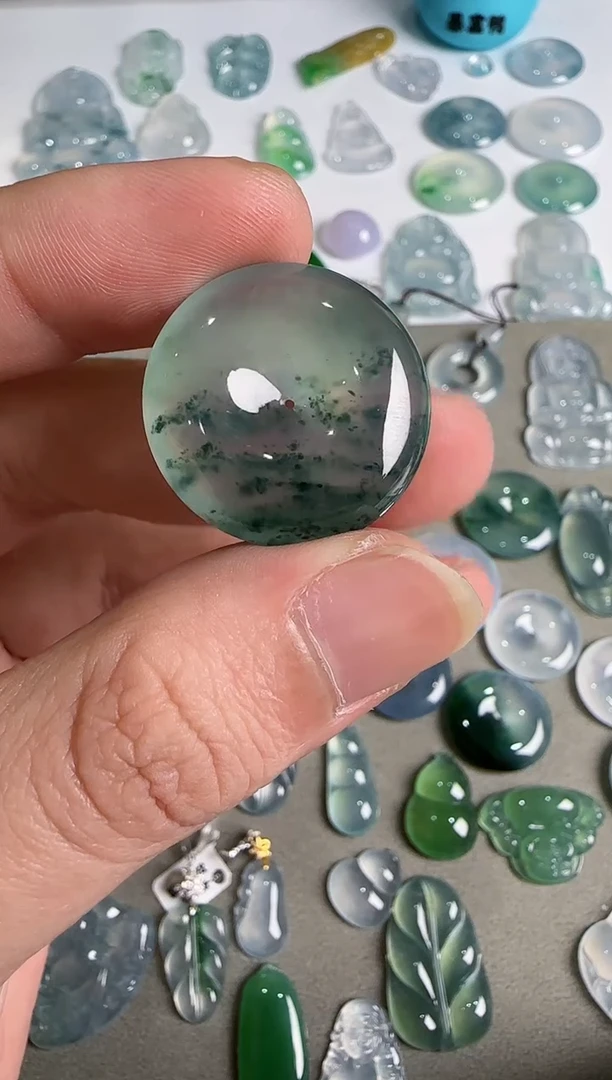 吊坠(不含链)未镶嵌翡翠..